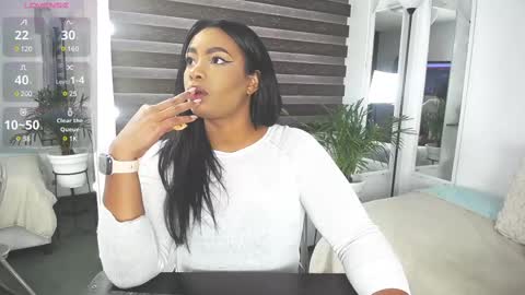 C A R O L I N E online show from March 1, 2025, 1:07 pm