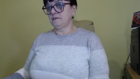 CarolineDream  online show from October 20, 2025, 5:19 am