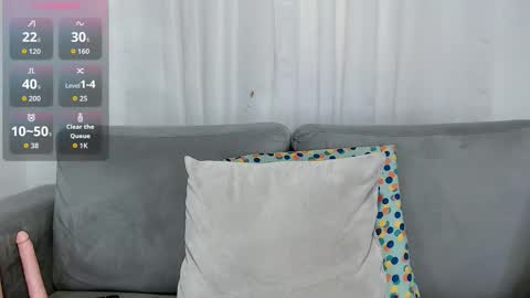 Caroline  online show from September 29, 2025, 6:46 pm