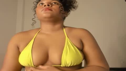 Snapshot of carolinnagomez chatting on March 6, 2026, 9:55 pm Caro online show from March 6, 2026, 9:55 pm