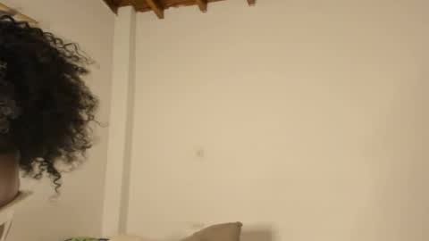 Snapshot of carolinnagomez chatting on March 12, 2026, 2:50 am Caro online show from March 12, 2026, 2:50 am