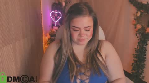 Snapshot of caroll_li chatting on February 7, 2025, 12:31 am caroll_li online show from February 7, 2025, 12:31 am