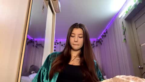 Emma online show from December 4, 2025, 10:02 am