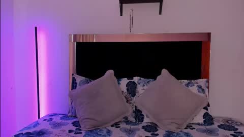 Caro  online show from February 20, 2026, 8:20 pm