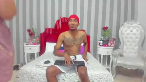 Snapshot of caroyandy chatting on August 4, 2026, 12:30 pm caroyandy online show from August 4, 2026, 12:30 pm