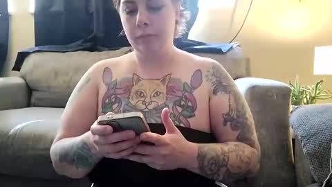 Car online show from September 22, 2025, 3:47 pm