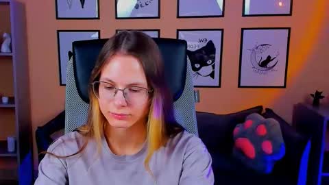 carrie_roses online show from October 9, 2025, 5:16 am