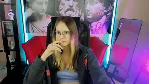 carrie_roses online show from October 27, 2025, 2:26 am