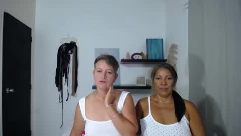 Snapshot of carry_big chatting on January 27, 2025, 10:16 am Blonde Carolina Patty online show from January 27, 2025, 10:16 am