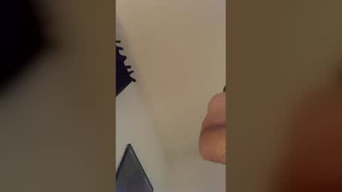 carsonesk90 online show from April 1, 2026, 5:52 am