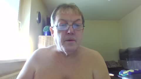 Snapshot of carsten21101 chatting on March 6, 2025, 7:57 am carsten21101 online show from March 6, 2025, 7:57 am