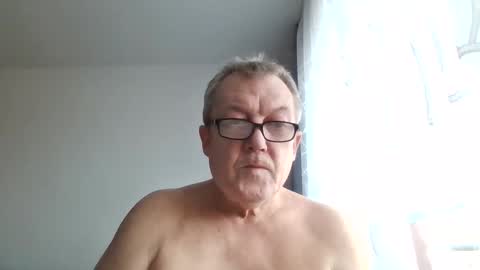 Snapshot of carsten21101 chatting on November 30, 2025, 8:07 am carsten21101 online show from November 30, 2025, 8:07 am