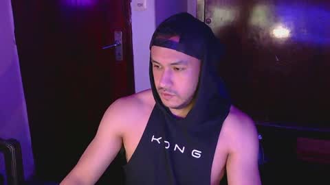 Snapshot of casas_oom chatting on December 8, 2024, 9:57 am online show from December 8, 2024, 9:57 am