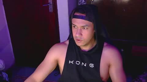 Snapshot of casas_oom chatting on March 1, 2025, 4:58 am online show from March 1, 2025, 4:58 am