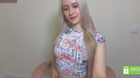 Snapshot of caseylabow chatting on December 4, 2024, 7:56 pm My name is Casey... Nice to meet you I will be happy to have funthumbs up please its important online show from December 4, 2024, 7:56 pm