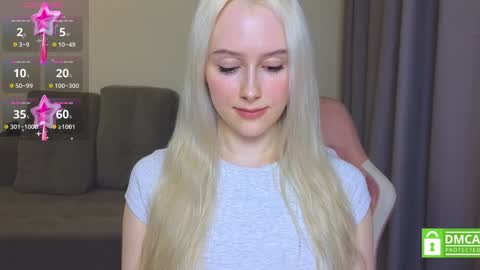 Snapshot of caseylabow chatting on December 21, 2024, 4:03 pm My name is Casey... Nice to meet you I will be happy to have funthumbs up please its important online show from December 21, 2024, 4:03 pm