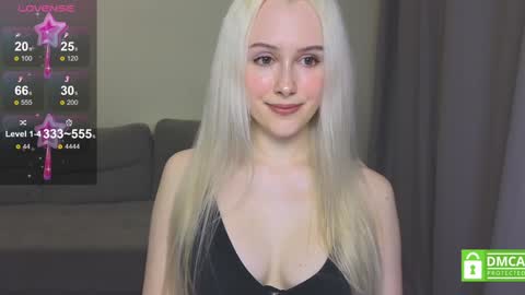 Snapshot of caseylabow chatting on January 26, 2025, 1:15 pm My name is Casey... Nice to meet you I will be happy to have funthumbs up please its important online show from January 26, 2025, 1:15 pm