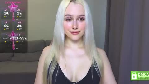 Snapshot of caseylabow chatting on March 9, 2025, 11:25 am My name is Casey... Nice to meet you I will be happy to have funthumbs up please its important online show from March 9, 2025, 11:25 am