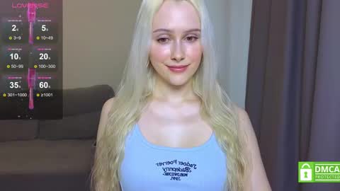 Snapshot of caseylabow chatting on March 11, 2025, 8:20 am My name is Casey... Nice to meet you I will be happy to have funthumbs up please its important online show from March 11, 2025, 8:20 am