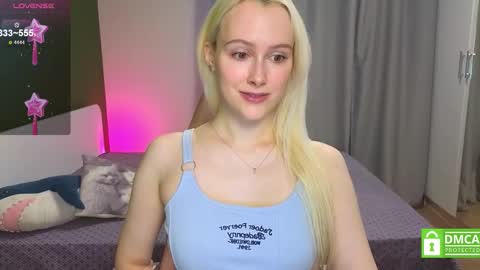 Snapshot of caseylabow chatting on October 28, 2025, 2:26 am My name is Casey... Nice to meet you I will be happy to have funthumbs up please its important online show from October 28, 2025, 2:26 am