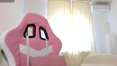 Casey Robbins online show from October 21, 2025, 7:31 am