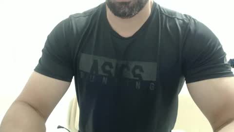 cashmastermuscle77 online show from November 7, 2025, 10:37 am