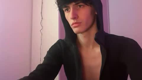 cashmasterparis online show from February 2, 2026, 9:35 pm