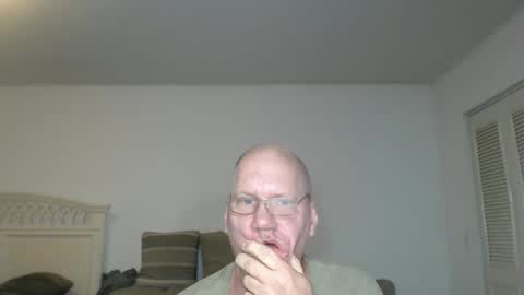 Snapshot of casinocam chatting on January 29, 2025, 7:04 am CasinoCam online show from January 29, 2025, 7:04 am