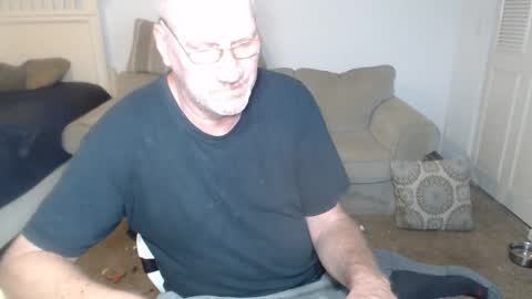 Snapshot of casinocam chatting on February 1, 2025, 4:46 am CasinoCam online show from February 1, 2025, 4:46 am