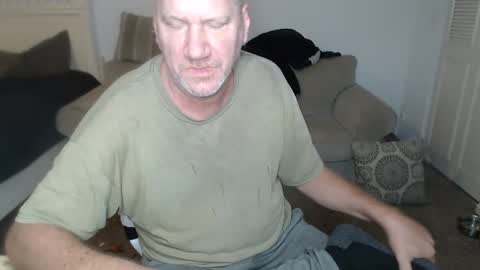 Snapshot of casinocam chatting on February 1, 2025, 1:20 pm CasinoCam online show from February 1, 2025, 1:20 pm