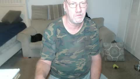 Snapshot of casinocam chatting on February 4, 2025, 1:13 am CasinoCam online show from February 4, 2025, 1:13 am