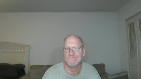 Snapshot of casinocam chatting on February 4, 2025, 3:36 pm CasinoCam online show from February 4, 2025, 3:36 pm