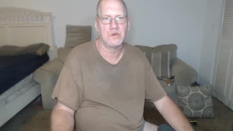 Snapshot of casinocam chatting on February 6, 2025, 3:27 am CasinoCam online show from February 6, 2025, 3:27 am