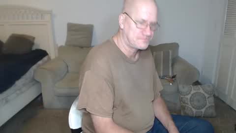 Snapshot of casinocam chatting on February 6, 2025, 11:43 am CasinoCam online show from February 6, 2025, 11:43 am