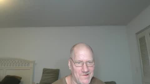 Snapshot of casinocam chatting on February 6, 2025, 2:48 pm CasinoCam online show from February 6, 2025, 2:48 pm