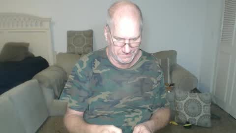 Snapshot of casinocam chatting on February 14, 2025, 10:14 pm CasinoCam online show from February 14, 2025, 10:14 pm