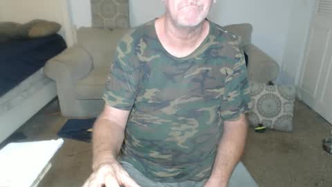 Snapshot of casinocam chatting on February 17, 2025, 8:30 am CasinoCam online show from February 17, 2025, 8:30 am