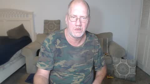 Snapshot of casinocam chatting on February 24, 2025, 12:41 am CasinoCam online show from February 24, 2025, 12:41 am