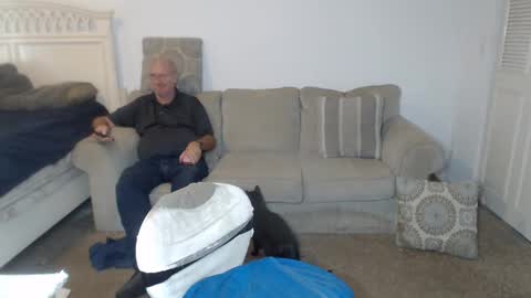 Snapshot of casinocam chatting on March 8, 2025, 5:01 pm CasinoCam online show from March 8, 2025, 5:01 pm