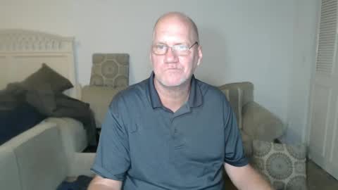 Snapshot of casinocam chatting on March 9, 2025, 3:32 am CasinoCam online show from March 9, 2025, 3:32 am