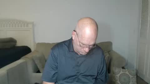 Snapshot of casinocam chatting on March 10, 2025, 5:18 pm CasinoCam online show from March 10, 2025, 5:18 pm