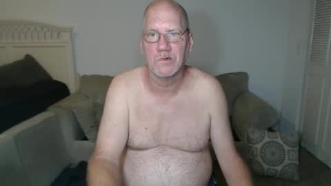 Snapshot of casinocam chatting on March 11, 2025, 3:48 am CasinoCam online show from March 11, 2025, 3:48 am