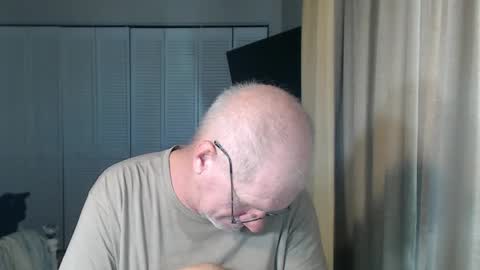 Snapshot of casinocam chatting on September 16, 2025, 3:24 pm CasinoCam online show from September 16, 2025, 3:24 pm