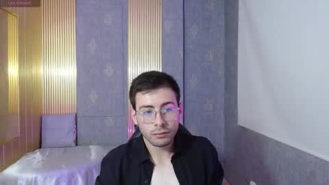 caspian_tay online show from February 6, 2026, 11:57 am