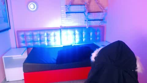 573215024606 online show from October 15, 2025, 10:10 pm