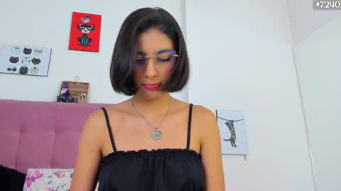 Snapshot of casseydagger chatting on January 8, 2025, 1:42 am CASSEY online show from January 8, 2025, 1:42 am