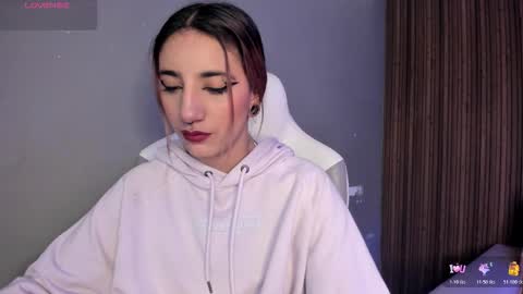 cassidy_evans online show from October 20, 2025, 11:32 am