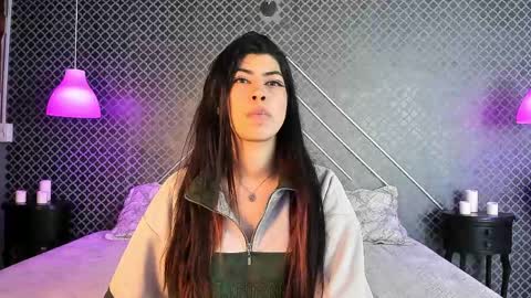 Snapshot of cassie_bloom chatting on May 13, 2026, 3:37 am cassie_bloom online show from May 13, 2026, 3:37 am