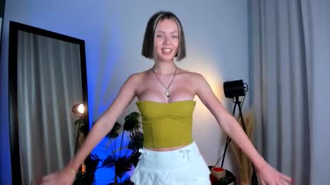 Hello my name is Cassie and my friend Nilo is also here online show from March 21, 2026, 6:51 am