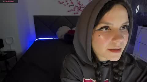 Cassie online show from April 20, 2026, 5:32 am